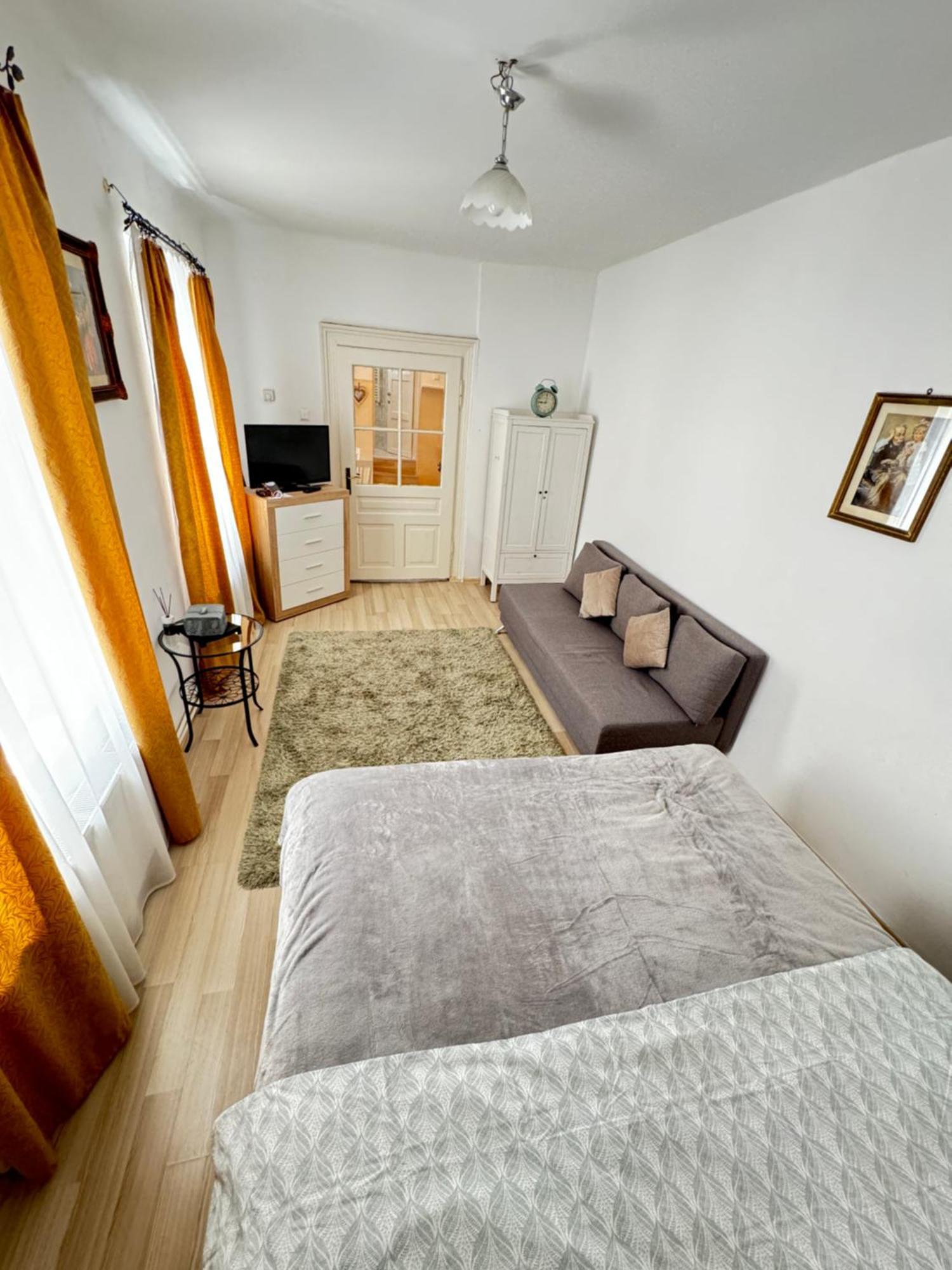 Ari Apartment Braşov Exterior foto